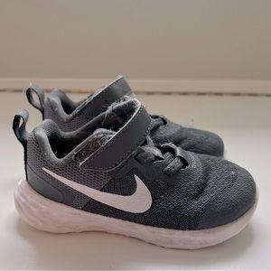 Nike Revolution 6 Toddler Sneakers
